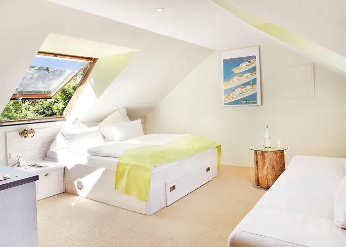 Rickmers' Insulaner מלון 4*